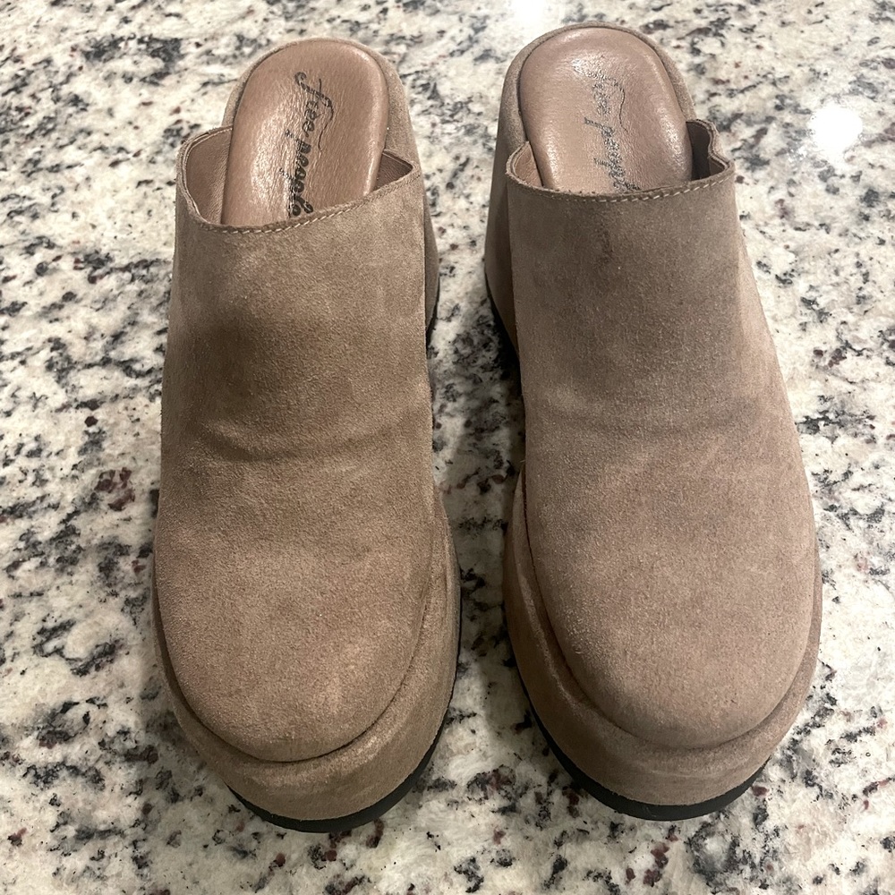 Free People Platform Wedge! EUC!